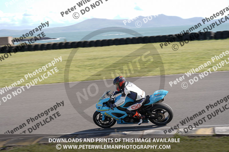 anglesey no limits trackday;anglesey photographs;anglesey trackday photographs;enduro digital images;event digital images;eventdigitalimages;no limits trackdays;peter wileman photography;racing digital images;trac mon;trackday digital images;trackday photos;ty croes